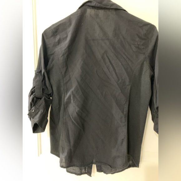 Active USA Women’s Button Down Shirts. 3 shirts, teal, black, pinkish color - Picture 3 of 7